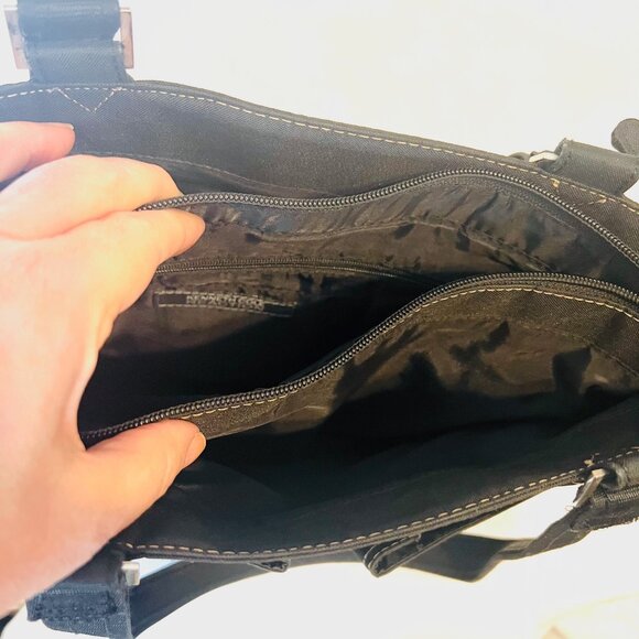 Kenneth Cole Reaction-Black Nylon Tote Purse-Easy Clean-Lots of Storage-Zip Up - Picture 4 of 15